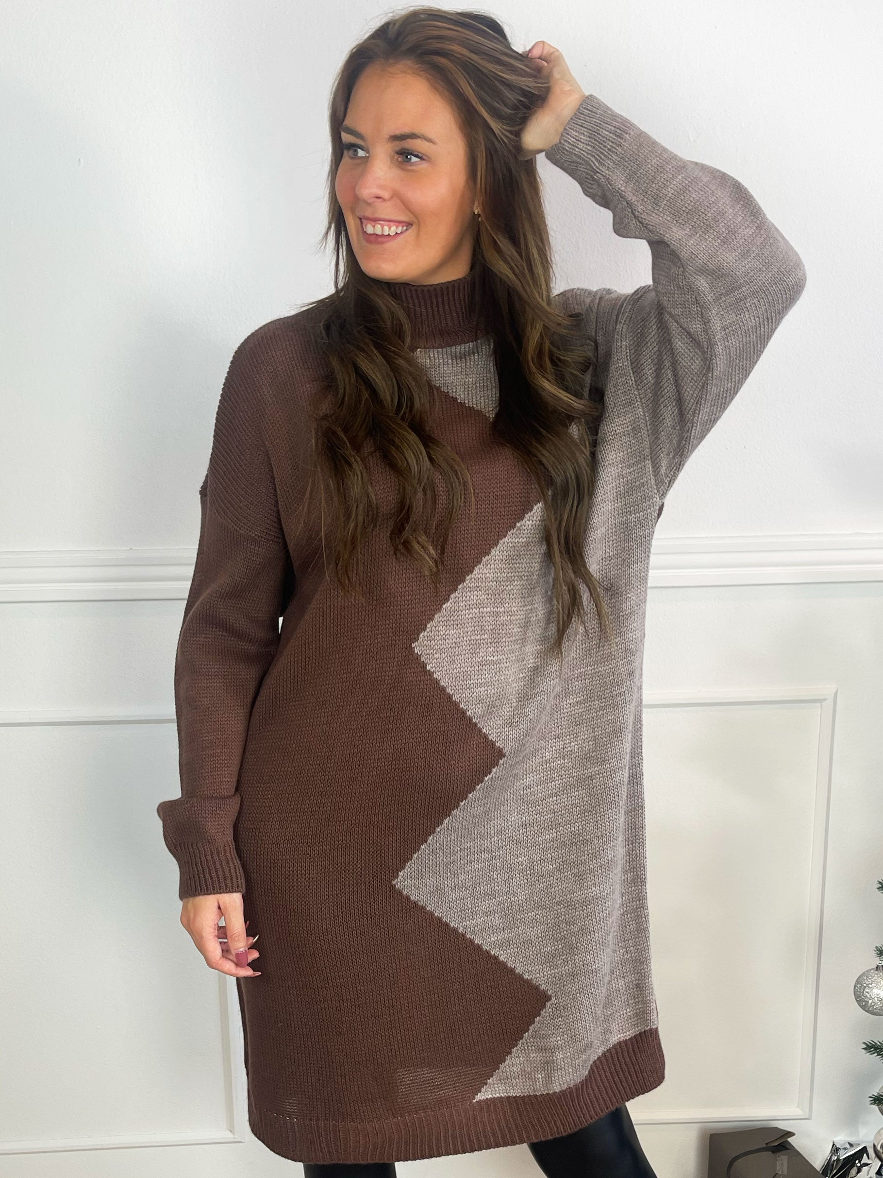 Venezia - Højhalset tofarvet strikkjole